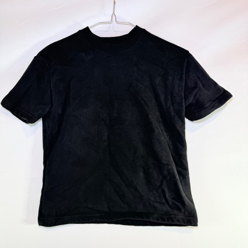 Nova Kids Boys Black Velour Short Sleeve‎ Crewneck T-shirt sweatshirt Size 6/7